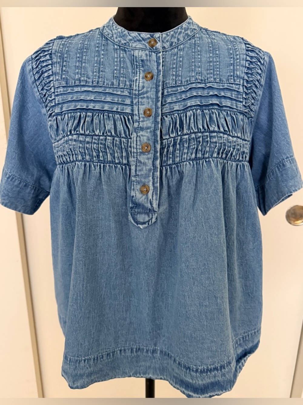 Solitaire Smocked Yoke Crop Denim Top - Size M